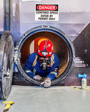 Confined Space - Vessel Extraction